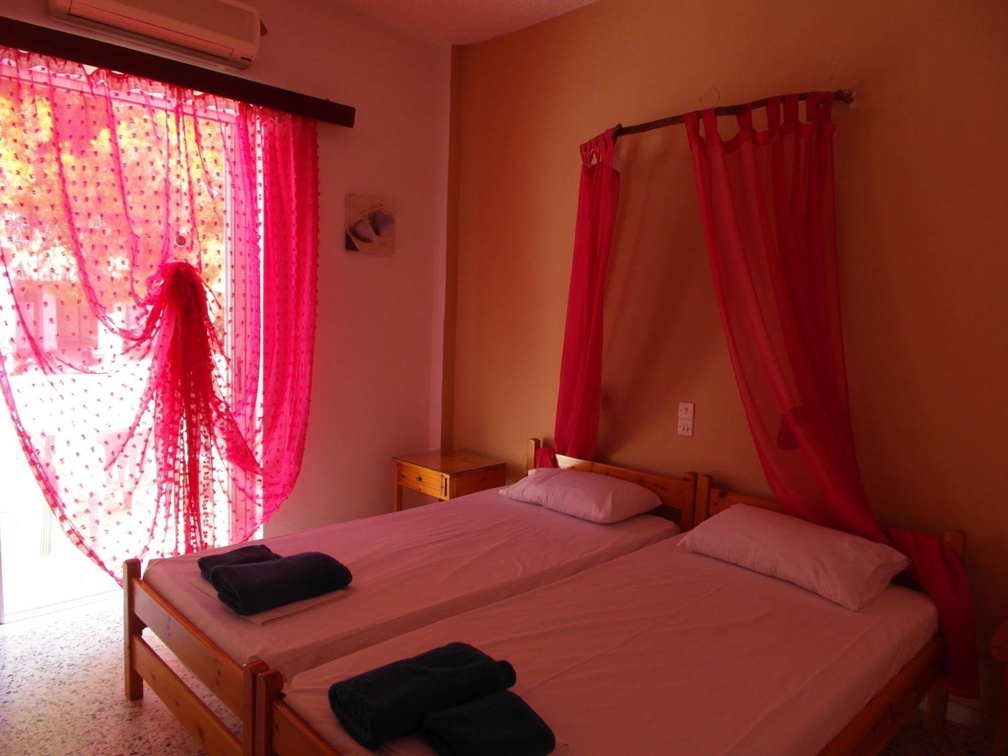 Eri Studios Agia Marina  Номер фото